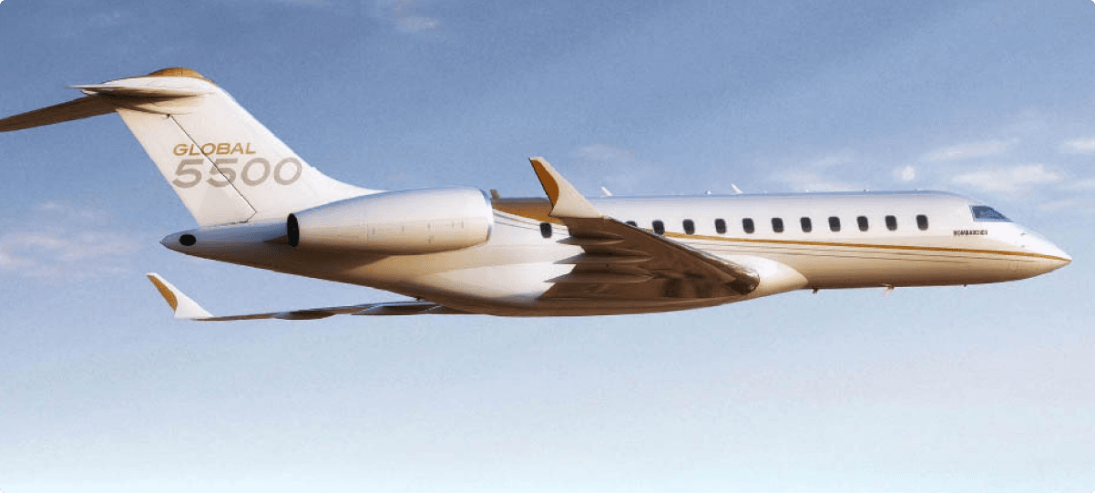 A Global Jet 5500 flying in the sky